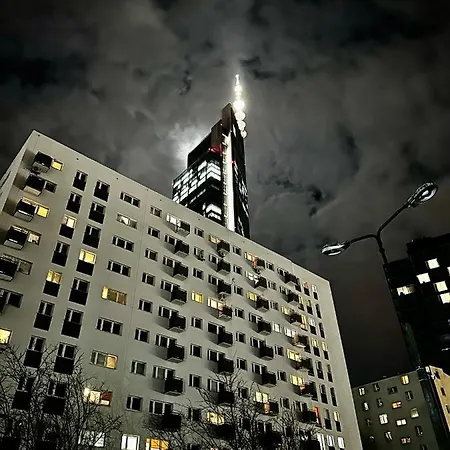 5 Air Condition Wifi 75'tv Netflix Hbo Appletv アパート ワルシャワ