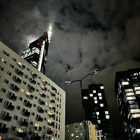 5 Air Condition Wifi 75'tv Netflix Hbo Appletv