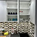 5 Air Condition Wifi 75'tv Netflix Hbo Appletv Apartment Warsaw