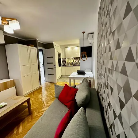 5 Air Condition Wifi 75'tv Netflix Hbo Appletv Warszawa