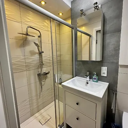 Appartement 5 Air Condition Wifi 75'tv Netflix Hbo Appletv Warschau